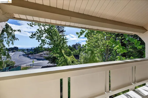 $349,000 | 1305 Boulevard Way, Unit 303, Walnut Creek, CA 94595