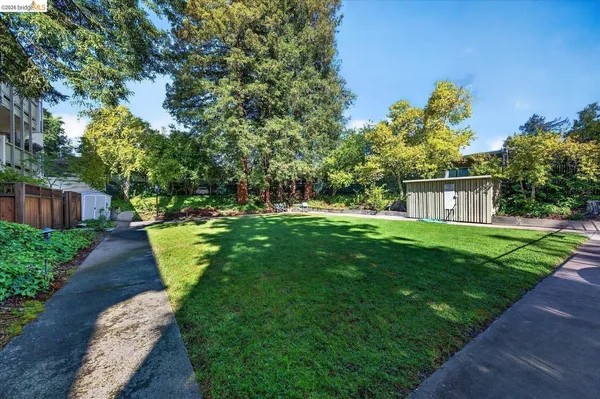 $349,000 | 1305 Boulevard Way, Unit 303, Walnut Creek, CA 94595