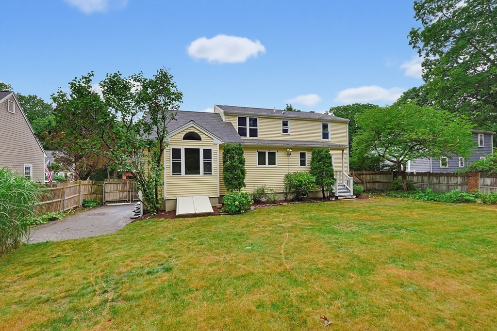 103 John Carver Road Reading, MA 01867 - Photo 36 of 38