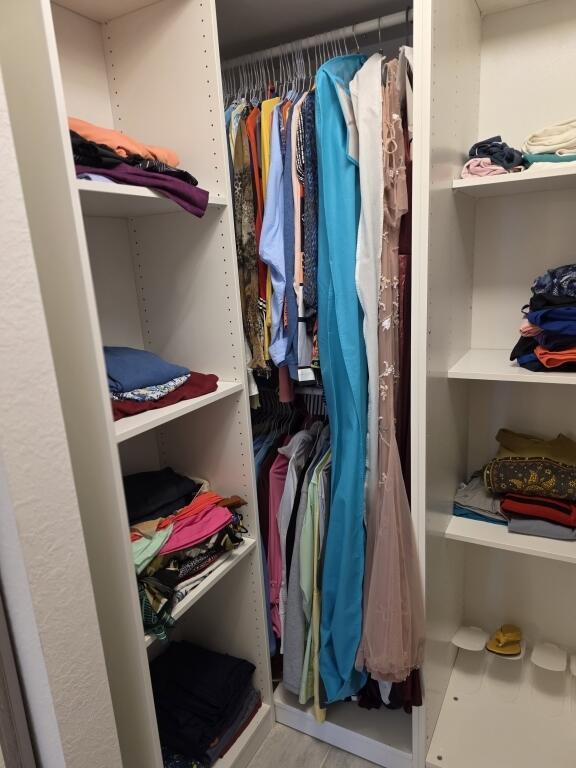 527 Southeast Vallarta Dr Port Port St. Lucie, FL 34984 - Photo 17 of 59 17-Master Closet Side B2