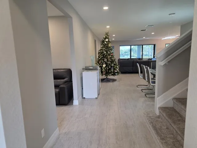 $10,500 | 527 Southeast Vallarta Dr Port, Port St. Lucie, FL 34984