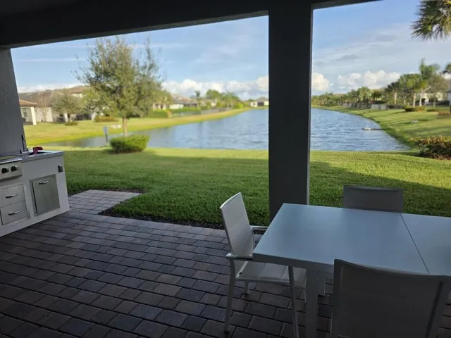 $10,500 | 527 Southeast Vallarta Dr Port, Port St. Lucie, FL 34984