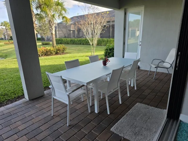 $10,500 | 527 Southeast Vallarta Dr Port, Port St. Lucie, FL 34984