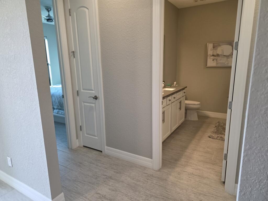 527 Southeast Vallarta Dr Port Port St. Lucie, FL 34984 - Photo 32 of 59 33-Secondary Bed-Bath