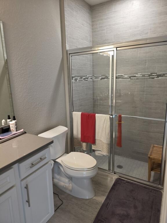 527 Southeast Vallarta Dr Port Port St. Lucie, FL 34984 - Photo 42 of 59 44 In Law Shower