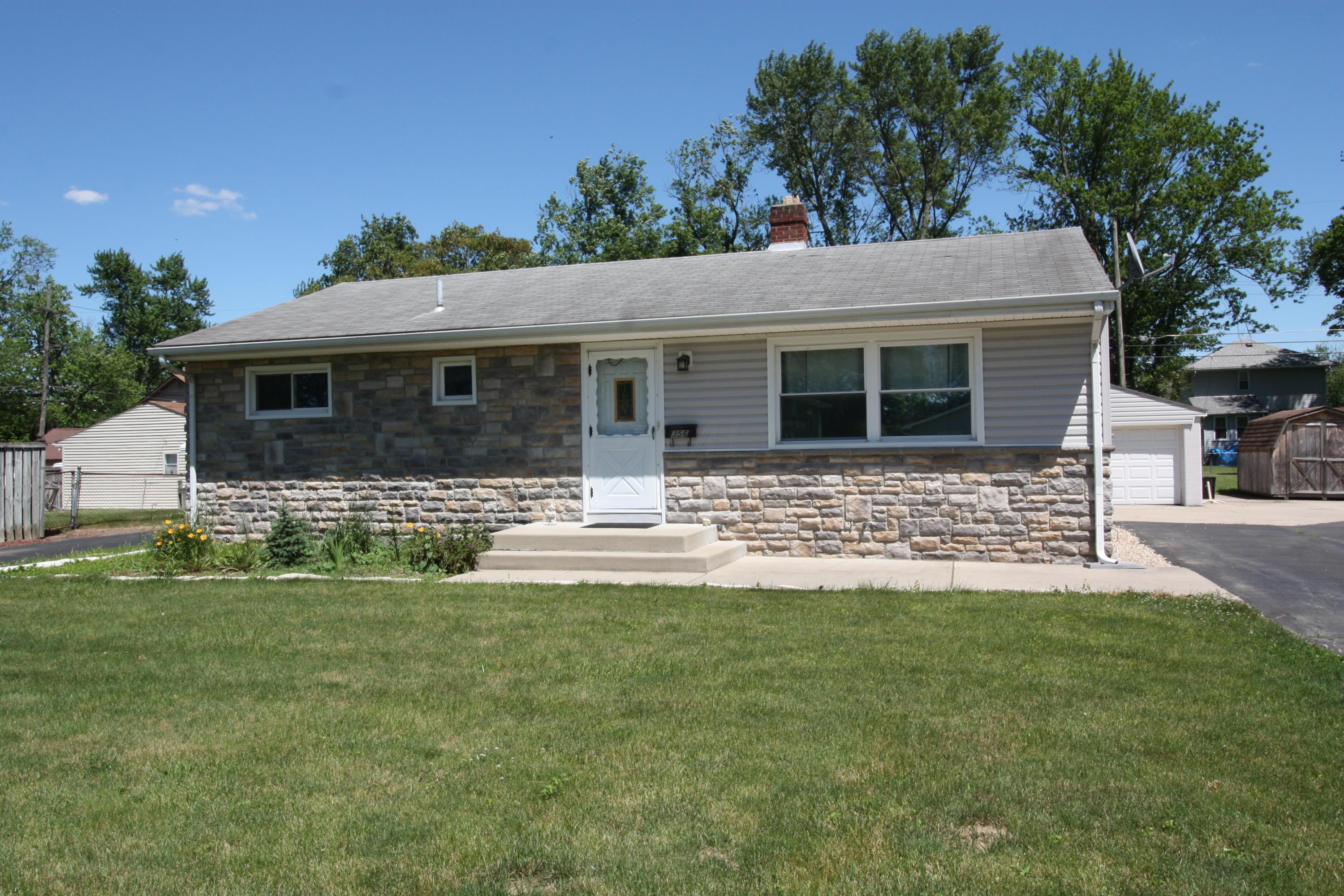 356 Smith Road Columbus, OH 43228 - Photo 1 of 9 Gallery Image 1