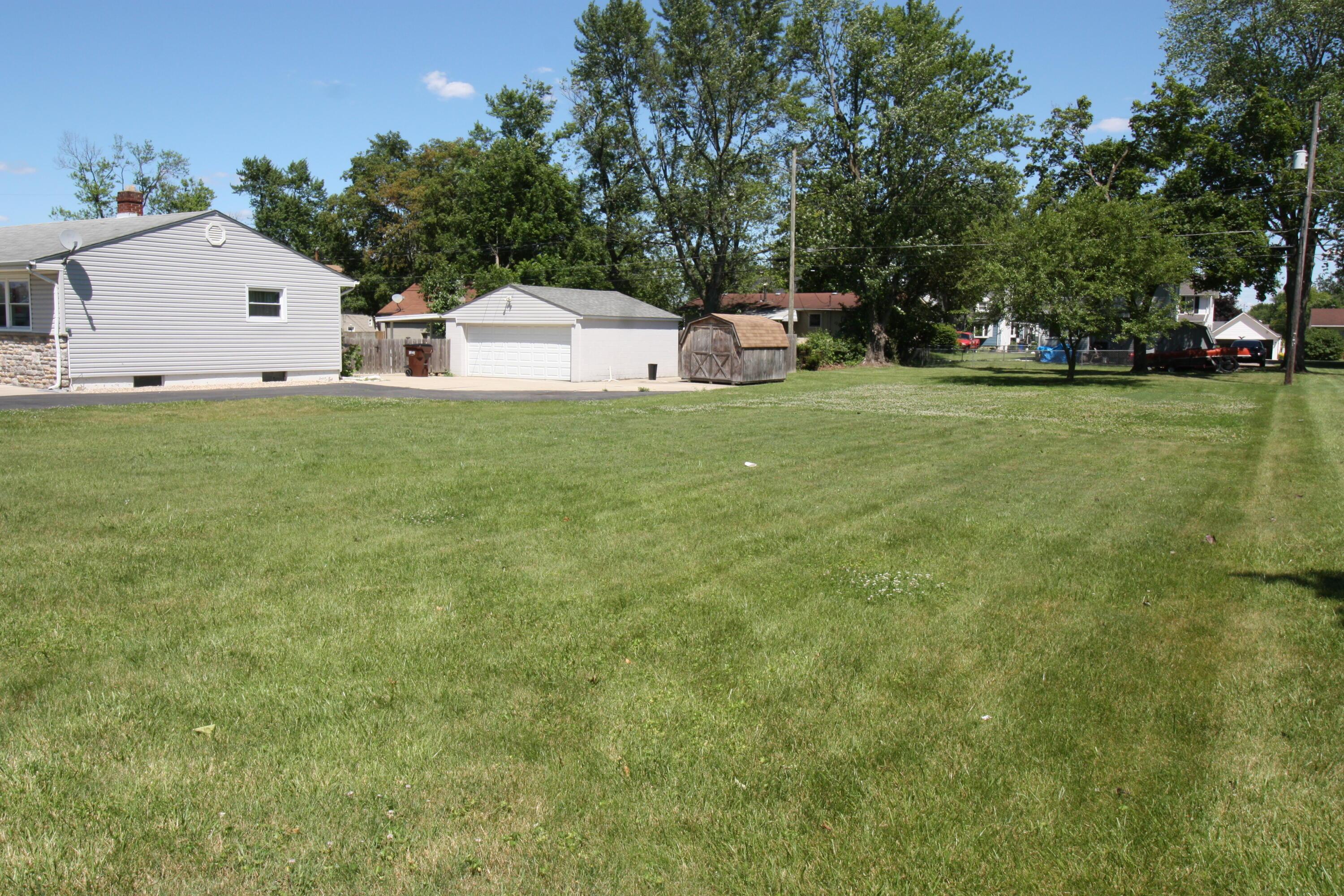 356 Smith Road Columbus, OH 43228 - Photo 5 of 9 Gallery Image 5