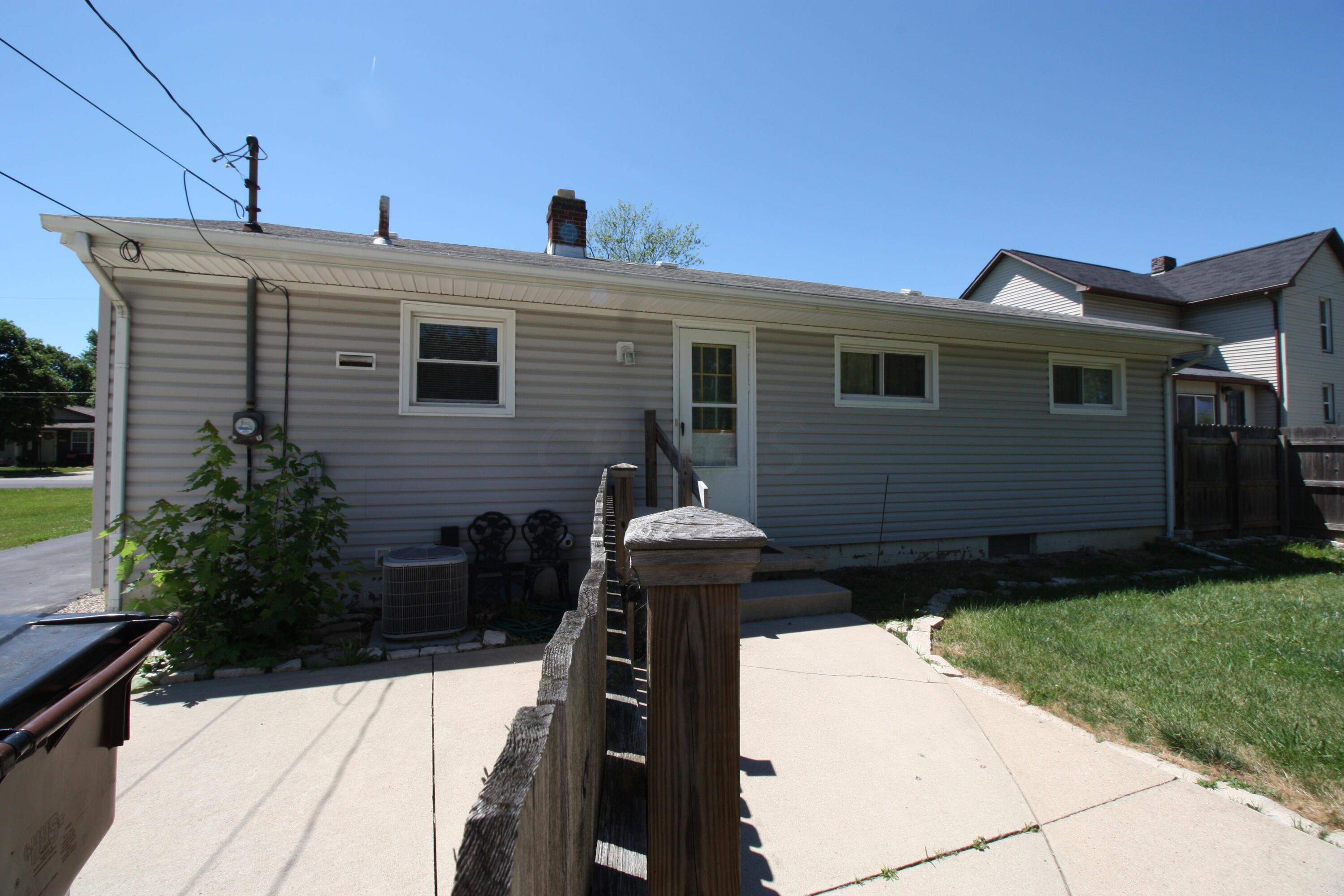 356 Smith Road Columbus, OH 43228 - Photo 7 of 9 Gallery Image 7