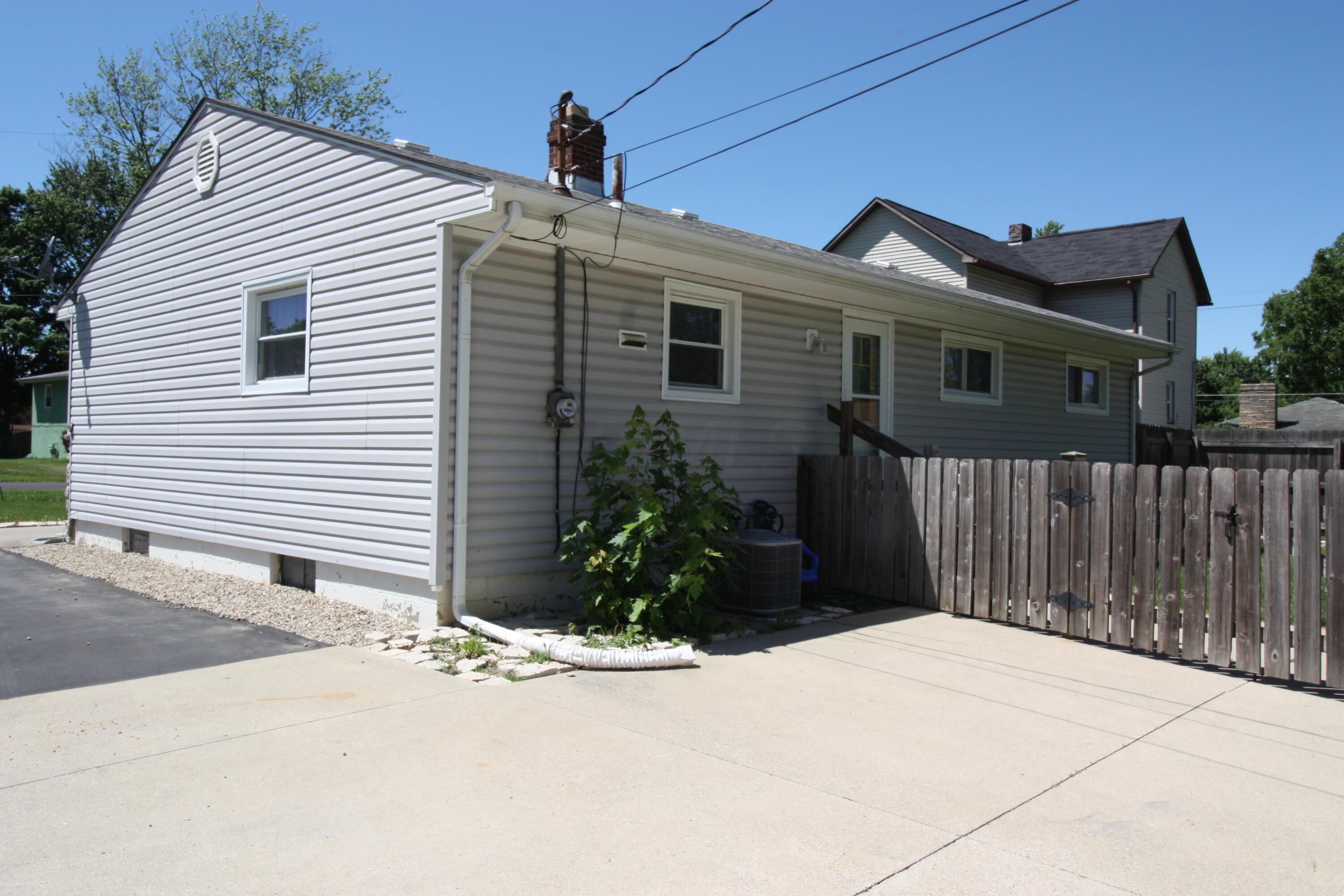 356 Smith Road Columbus, OH 43228 - Photo 9 of 9 Gallery Image 9