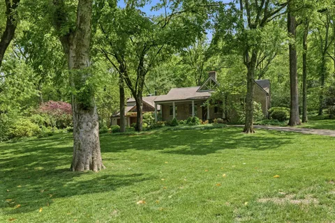$2,195,000 | 5142 Stanford Drive, Nashville, TN 37215