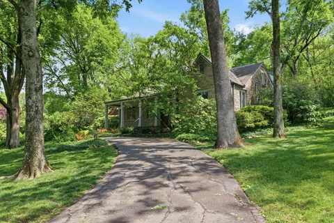 $2,195,000 | 5142 Stanford Drive, Nashville, TN 37215