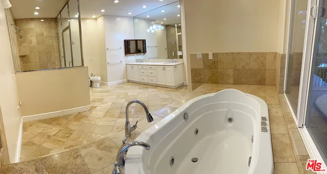 $8,900 | 11540 Blix Street, Valley Village, CA 91602