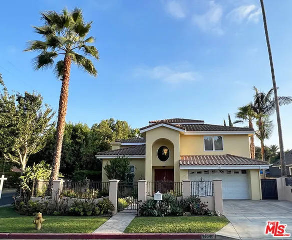 $8,900 | 11540 Blix Street, Valley Village, CA 91602