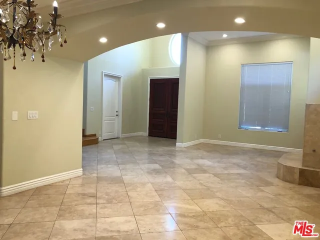 $8,900 | 11540 Blix Street, Valley Village, CA 91602