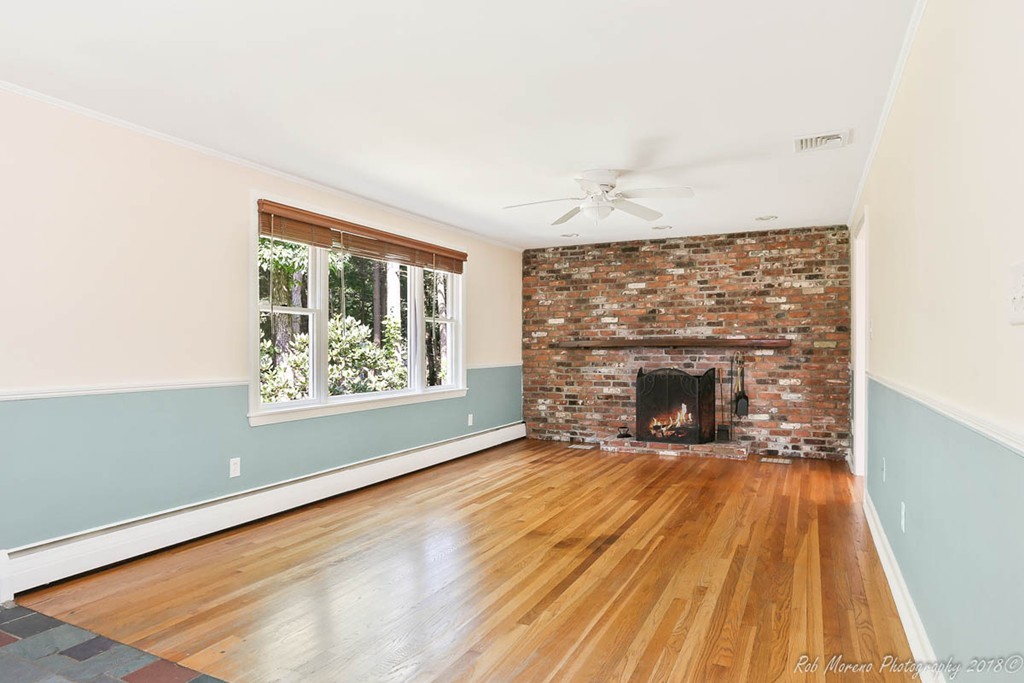 11 Andrews Road Topsfield, MA 01983 - Photo 3 of 30 Gallery Image 3
