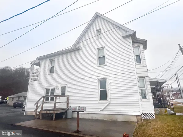 $165,000 | 336 South Main Street, Burnham, PA 17009