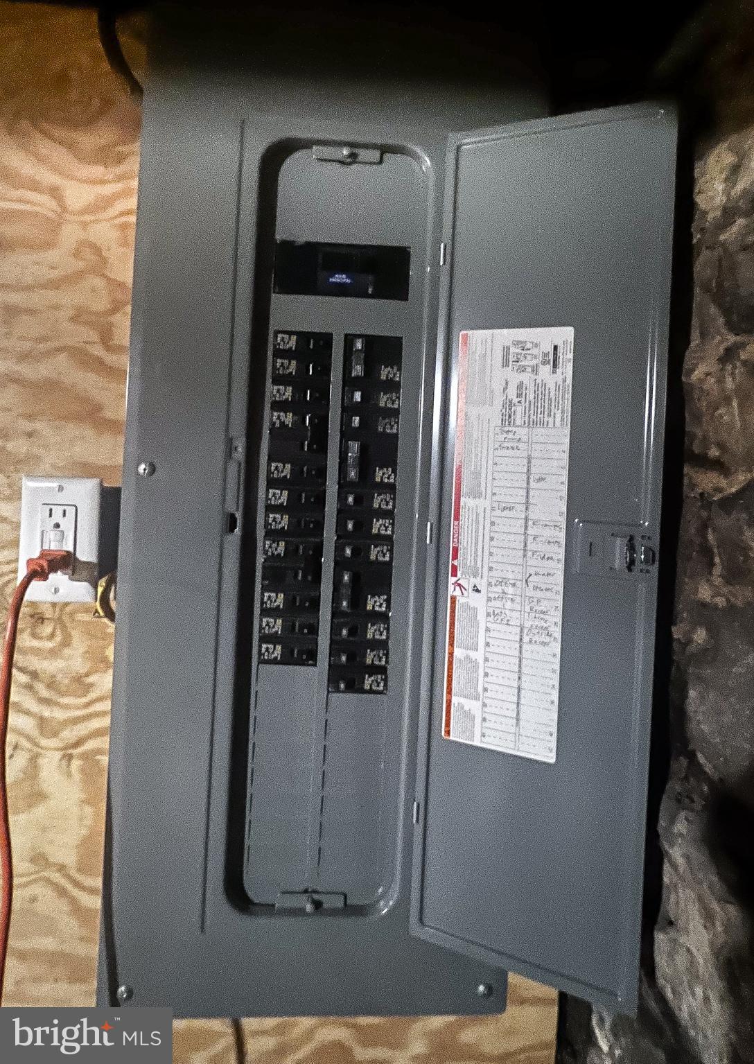 336 South Main Street Burnham, PA 17009 - Photo 32 of 36 a view of a entryway