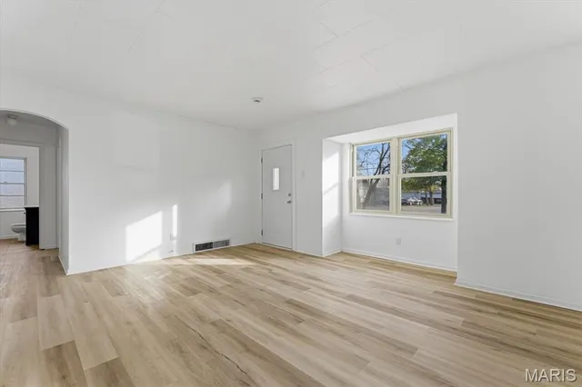 $140,000 | 105 Ross Lane, Belleville, IL 62220