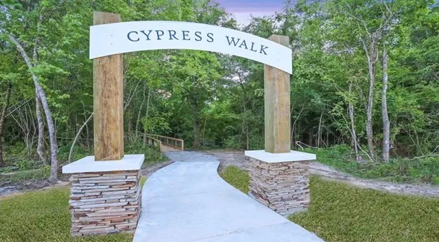 $282,500 | 24339 Gadwall Avenue, Ponchatoula, LA 70454