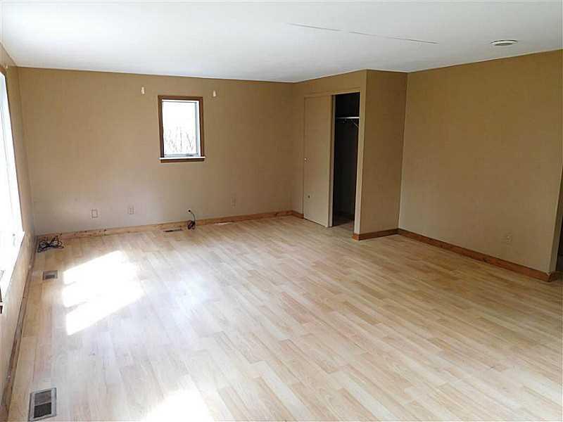 6295 Old Columbus Road Springfield, OH 45502 - Photo 8 of 22