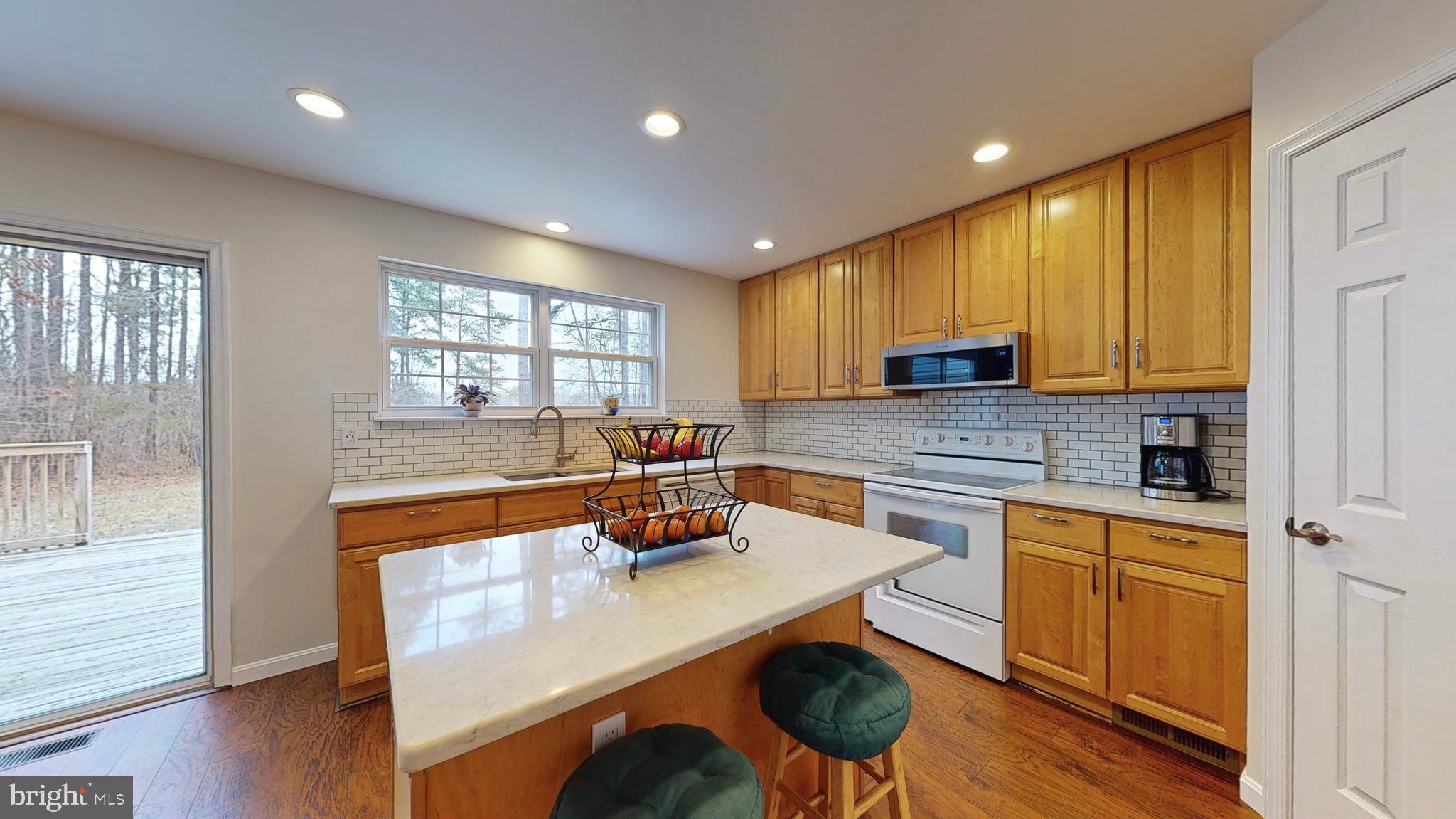 12210 Potomac View Road Newburg, MD 20664 - Photo 18 of 63 Kitchen