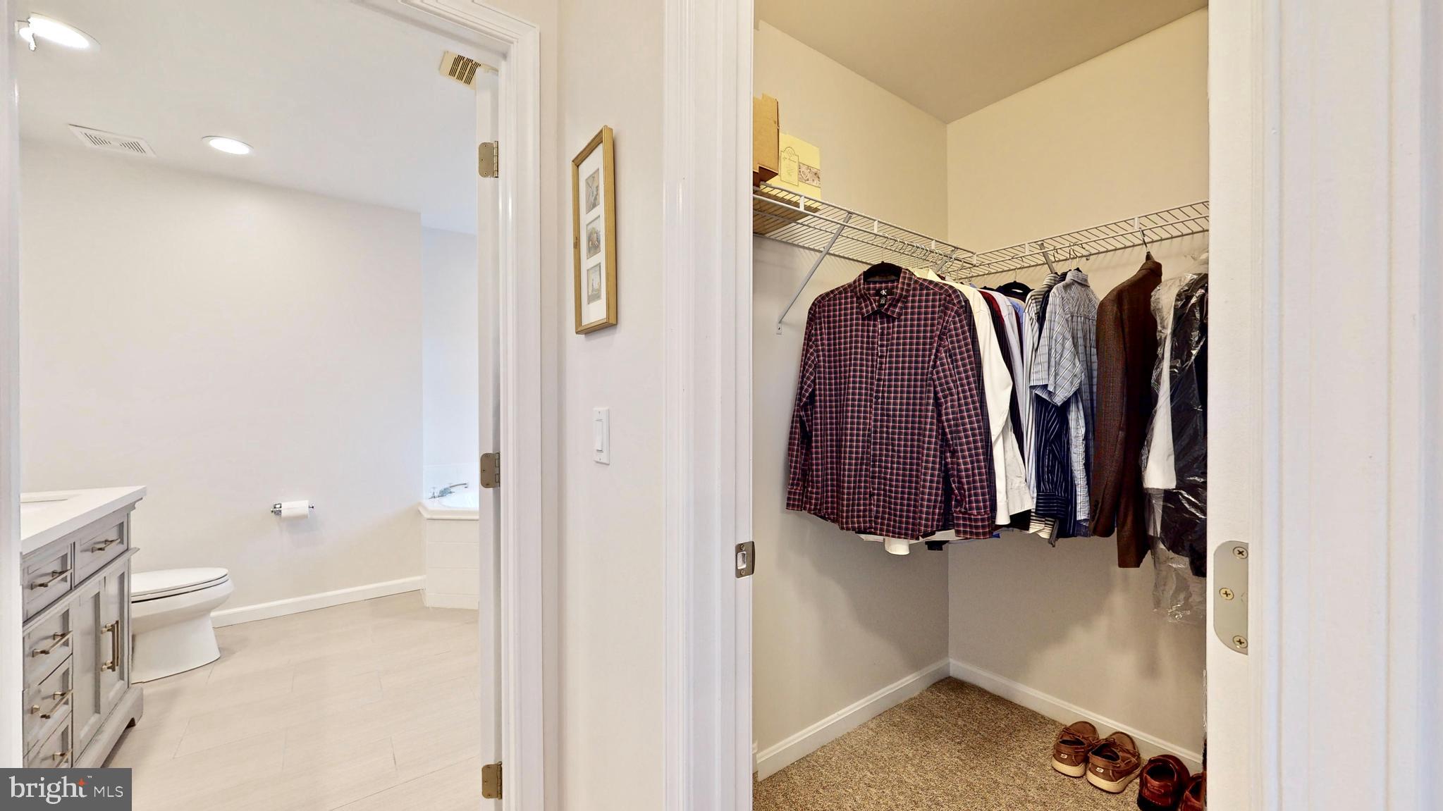 12210 Potomac View Road Newburg, MD 20664 - Photo 29 of 63 Upper level - walk in closet #2