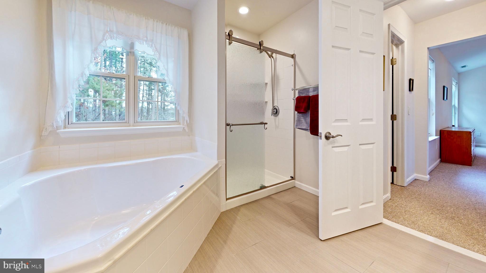 12210 Potomac View Road Newburg, MD 20664 - Photo 32 of 63 Upper Level - Master Bath