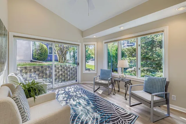 $659,900 | 3056 St Albans Hollow Circle, Minnetonka, MN 55305