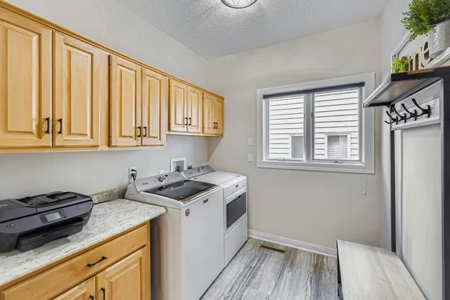 $659,900 | 3056 St Albans Hollow Circle, Minnetonka, MN 55305