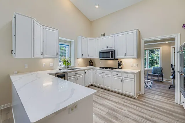 $659,900 | 3056 St Albans Hollow Circle, Minnetonka, MN 55305