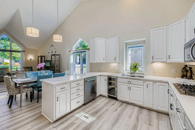 $659,900 | 3056 St Albans Hollow Circle, Minnetonka, MN 55305