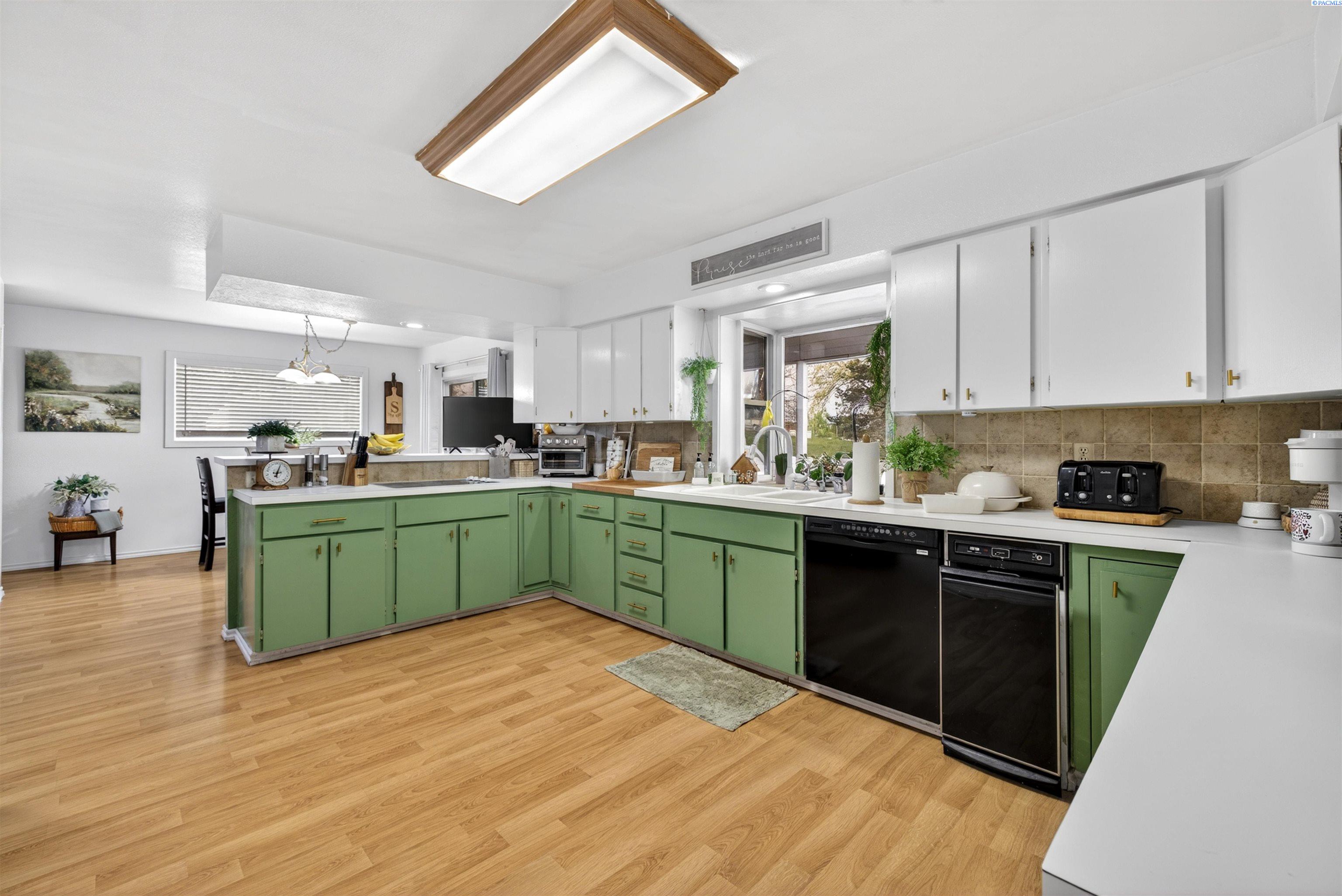 1260 Appleway Road Grandview, WA 98930 - Photo 13 of 50 Gallery Image 13