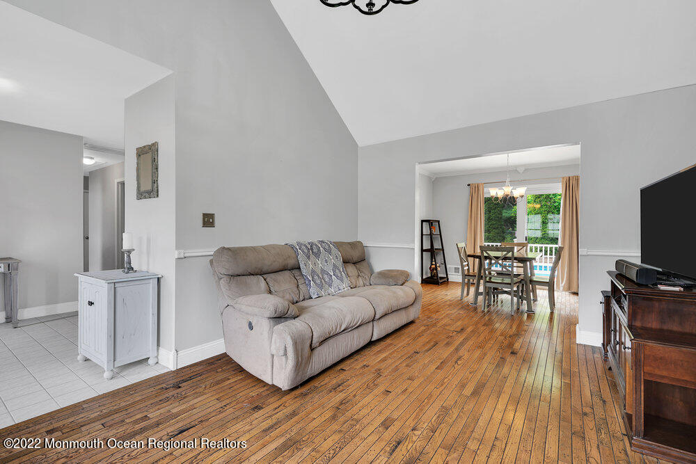 2 Ernest Way Jackson, NJ 08527 - Photo 5 of 22 6