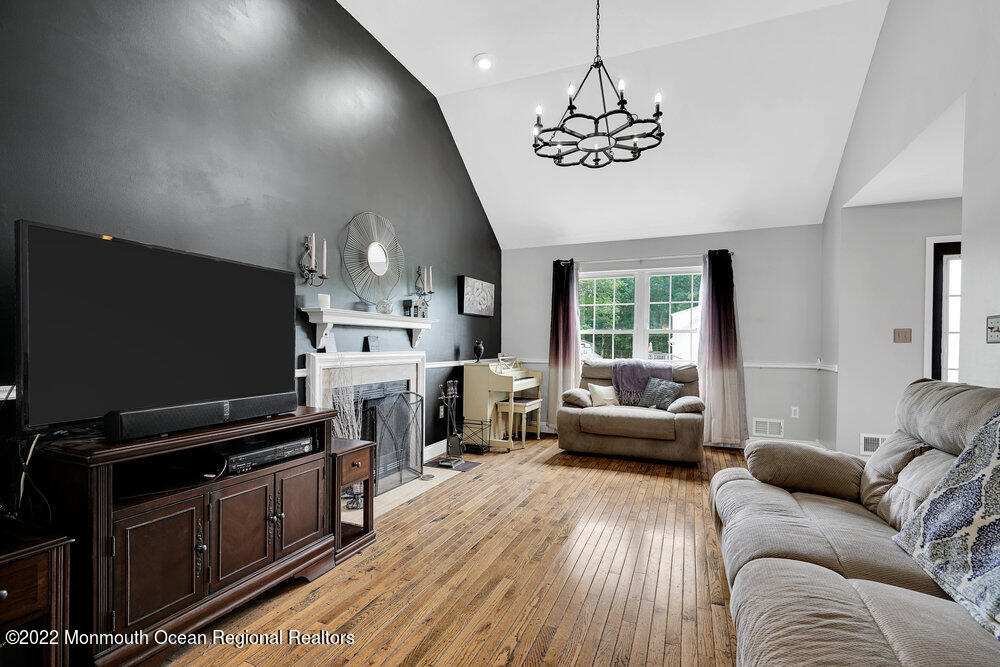 2 Ernest Way Jackson, NJ 08527 - Photo 6 of 22 7