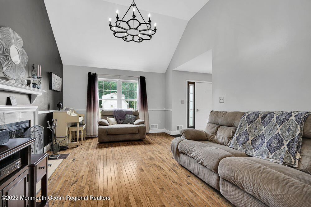 2 Ernest Way Jackson, NJ 08527 - Photo 9 of 22 10