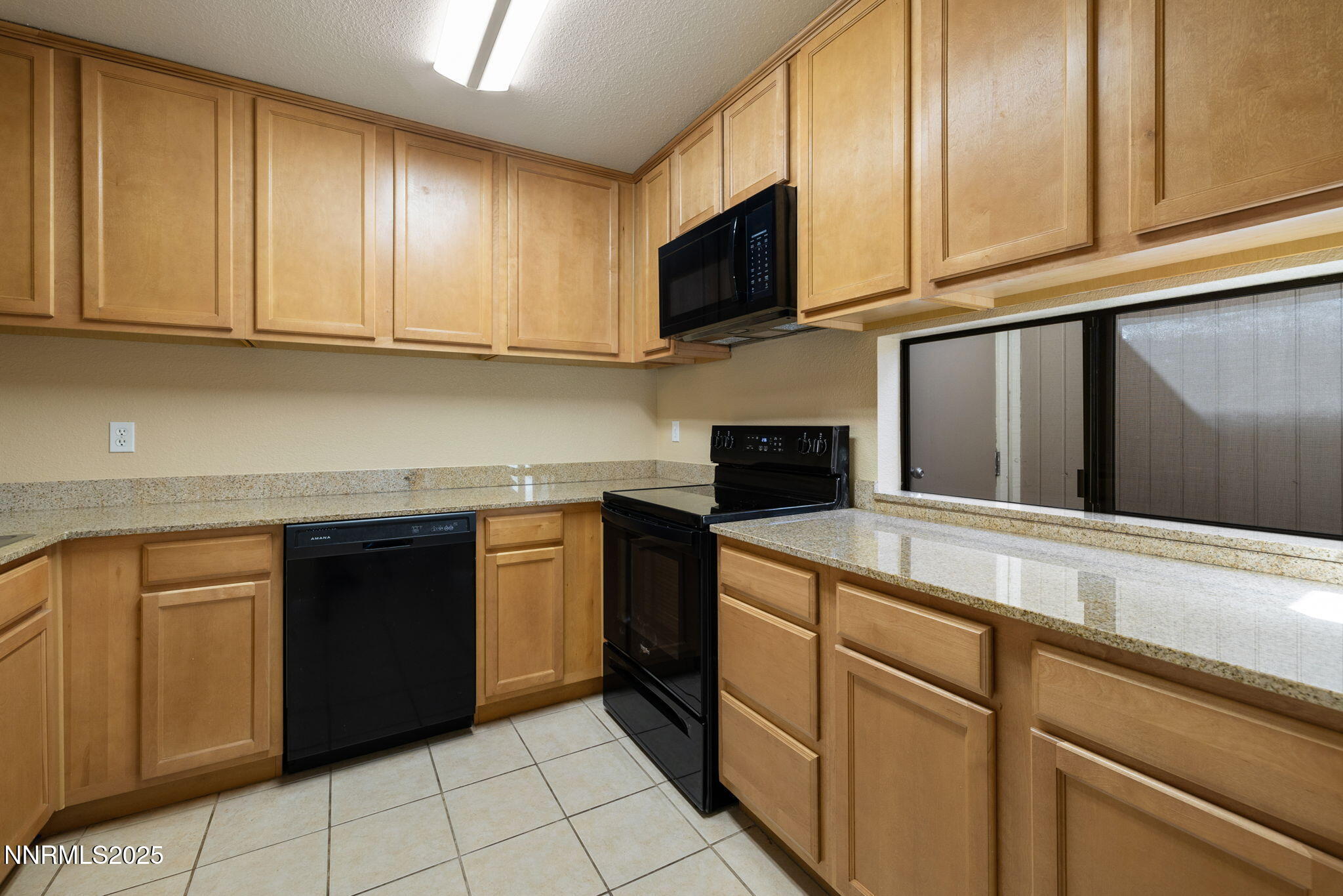5-web-or-mls-2704 Eastshore Pl-6