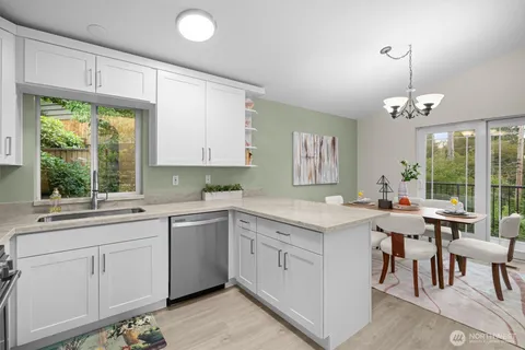 $950,000 | 1611 Northeast Perkins Way, Shoreline, WA 98155