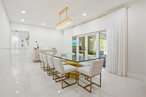$1,799,900 | 16140 Aberdeen Way, Miami Lakes, FL 33014
