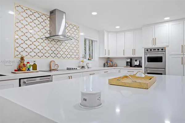 $1,799,900 | 16140 Aberdeen Way, Miami Lakes, FL 33014