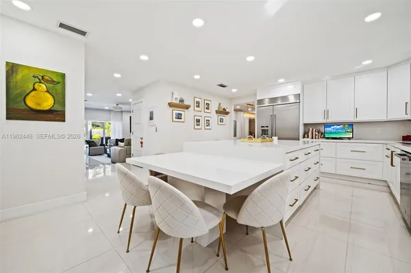 $1,799,900 | 16140 Aberdeen Way, Miami Lakes, FL 33014
