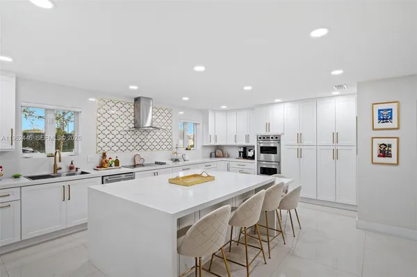 $1,799,900 | 16140 Aberdeen Way, Miami Lakes, FL 33014