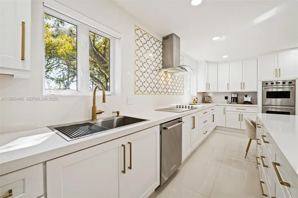 $1,799,900 | 16140 Aberdeen Way, Miami Lakes, FL 33014