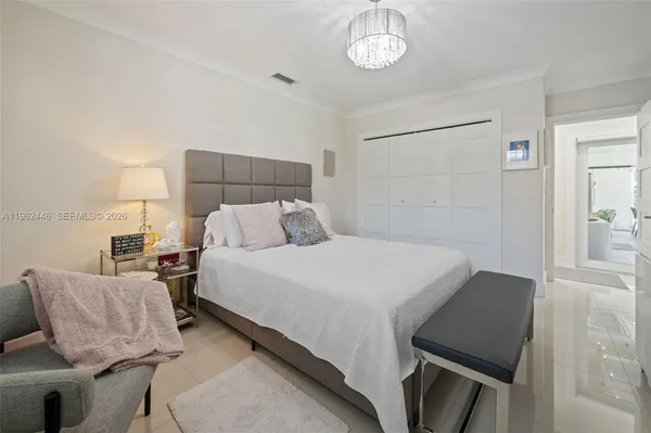 $1,799,900 | 16140 Aberdeen Way, Miami Lakes, FL 33014