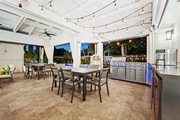 $1,799,900 | 16140 Aberdeen Way, Miami Lakes, FL 33014