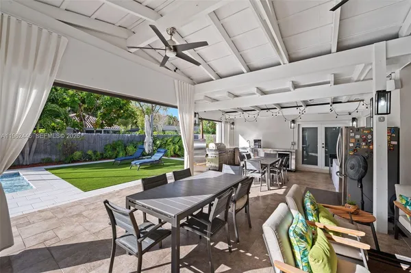 $1,799,900 | 16140 Aberdeen Way, Miami Lakes, FL 33014