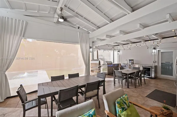 $1,799,900 | 16140 Aberdeen Way, Miami Lakes, FL 33014