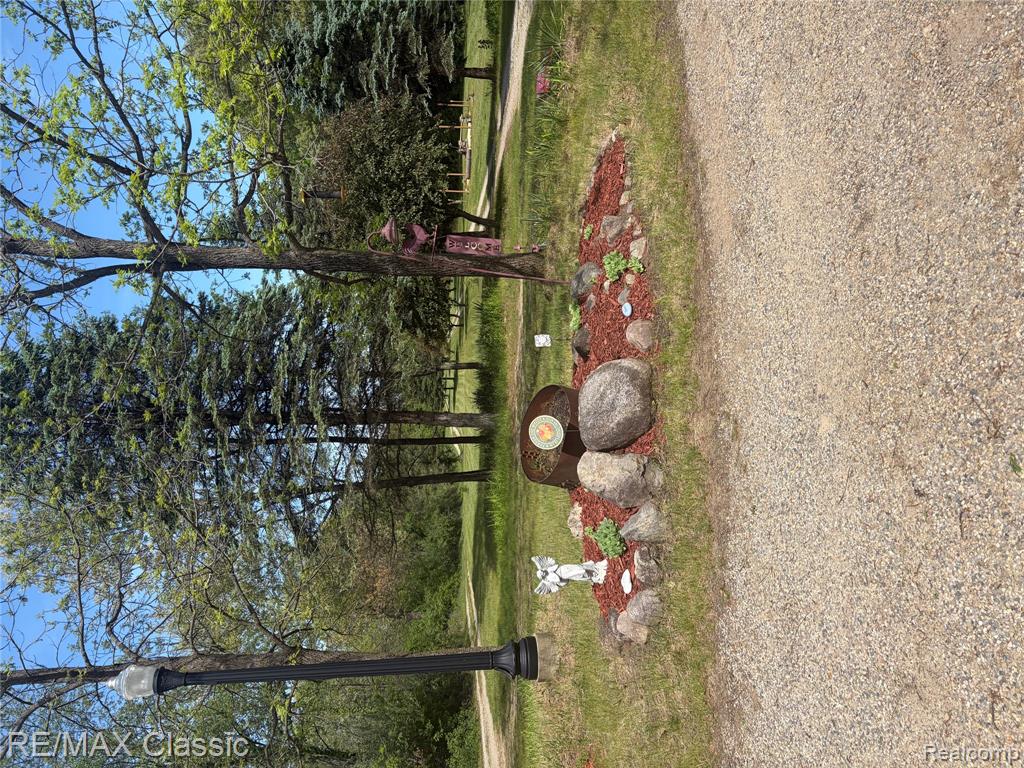 9800 Moon Road Saline, MI 48176 - Photo 33 of 38