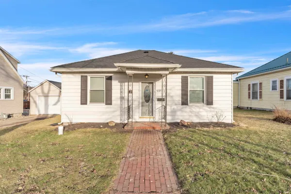 $164,900 | 921 South Main Street, Kendallville, IN 46755