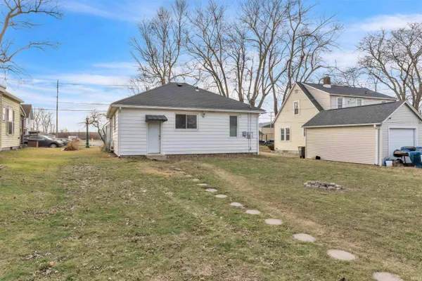 $164,900 | 921 South Main Street, Kendallville, IN 46755