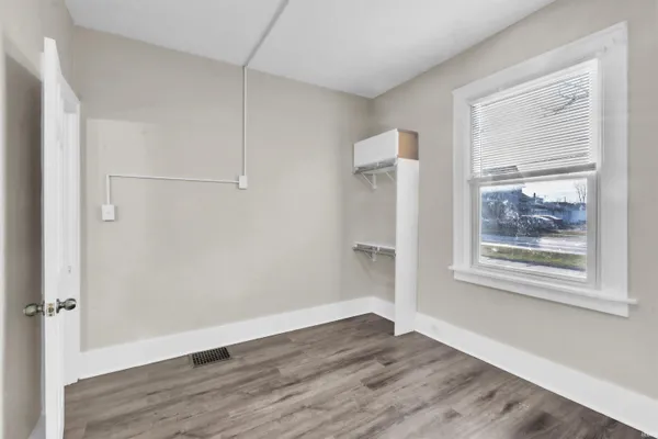 $164,900 | 921 South Main Street, Kendallville, IN 46755